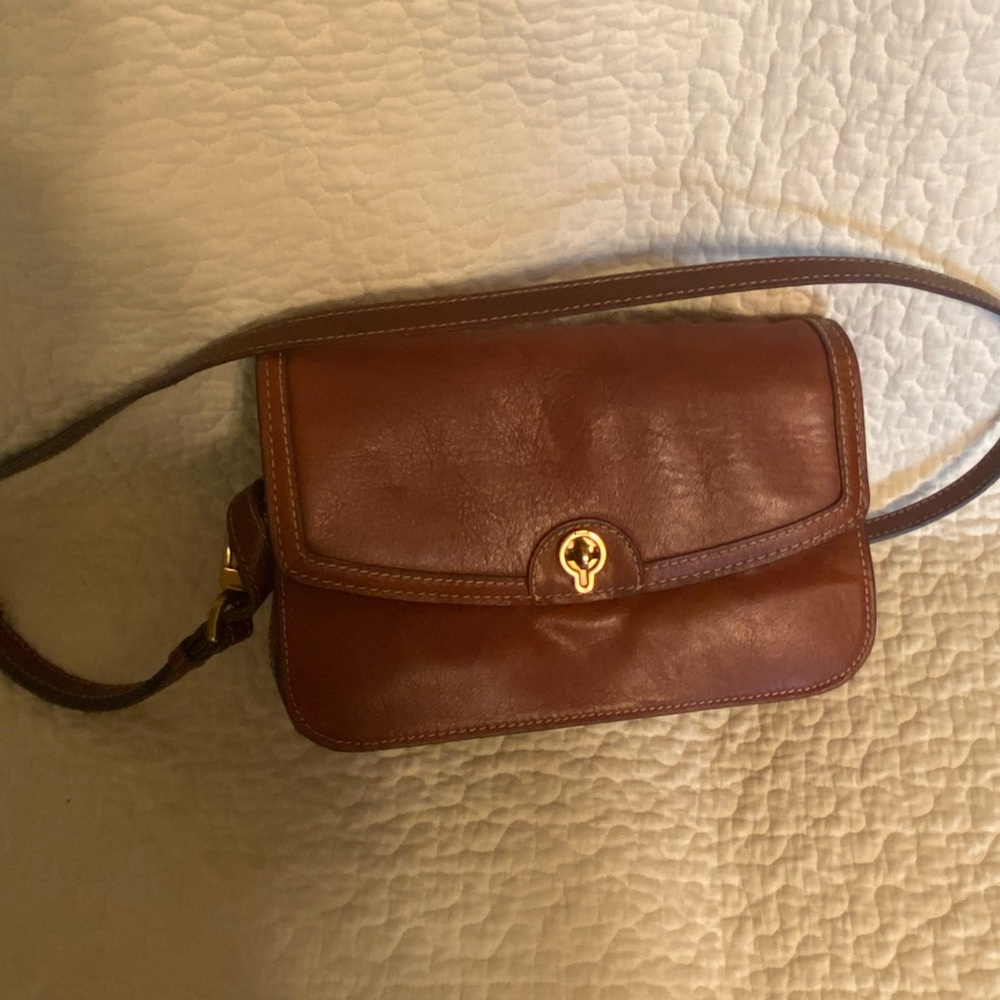 Bebe leather shoulder bag.